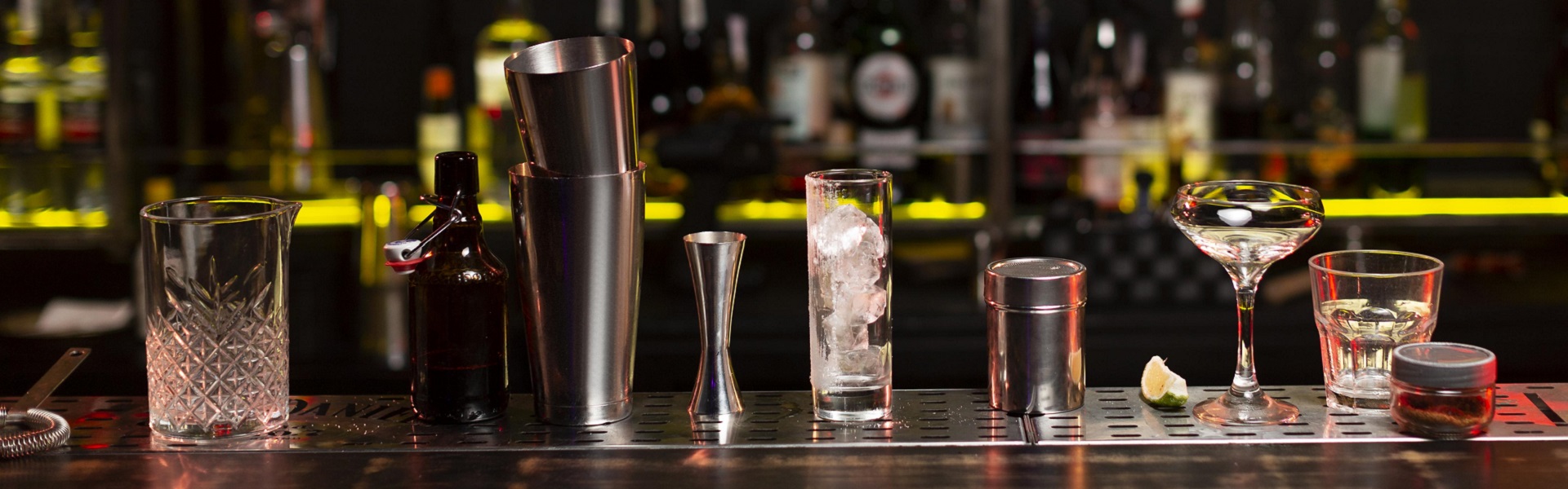 Cheap car rental Dubai | Barska oprema